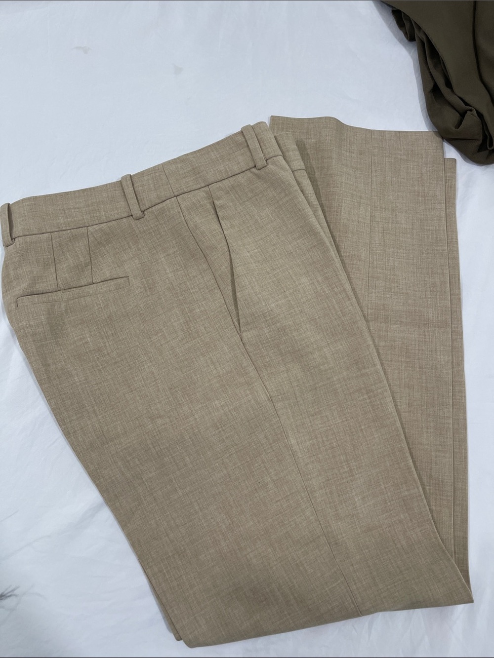 Aritzia Babaton Straight-Leg Trousers